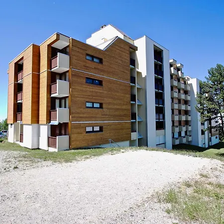 4 Pers, Sud, Pistes, - Fr-1-340-75 *